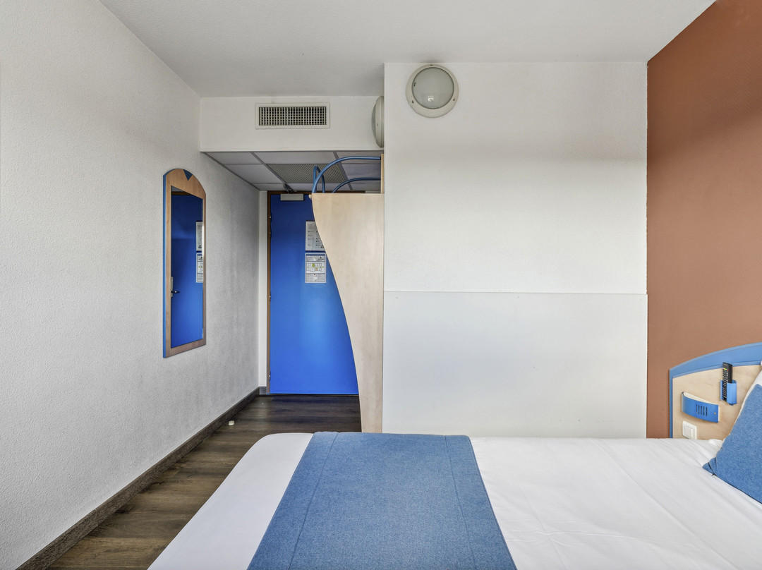 Hotel Akena City Chateaurenard主图