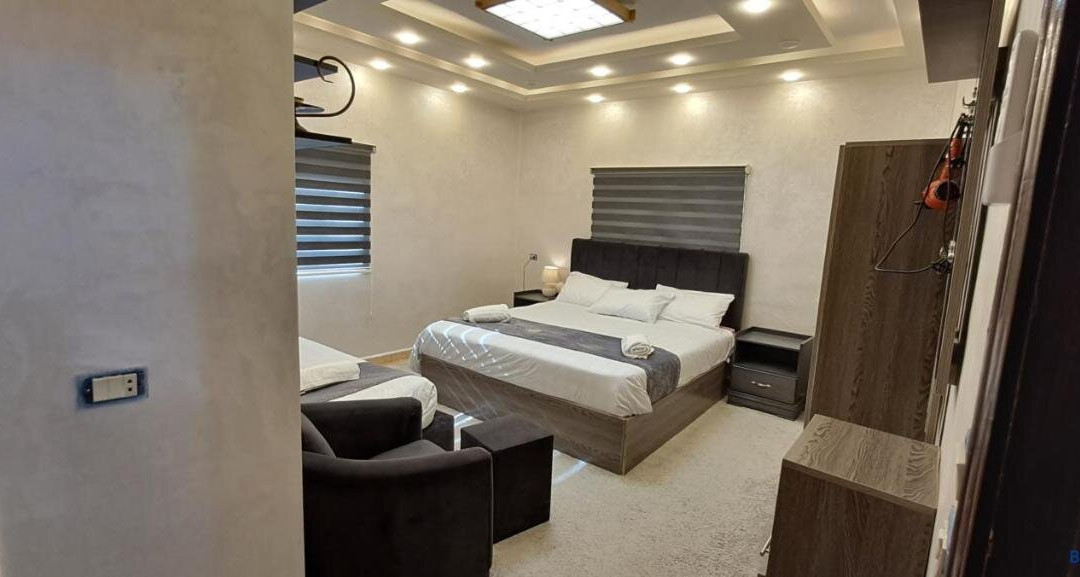 Hadrian's Arch主图