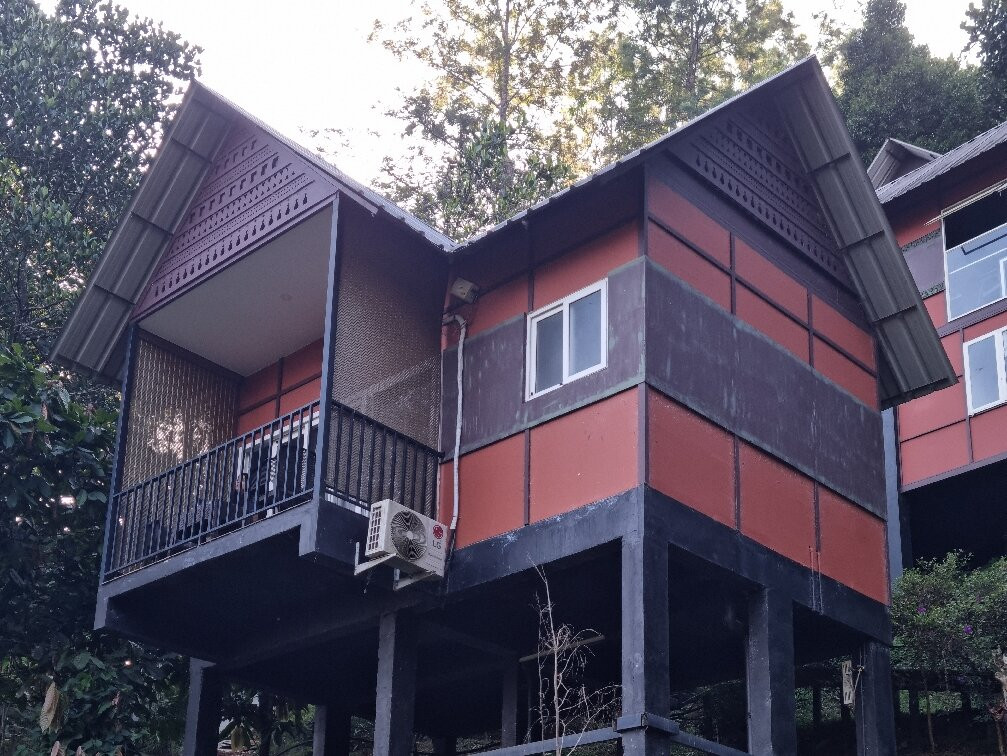 Santhi Hill View Resort主图