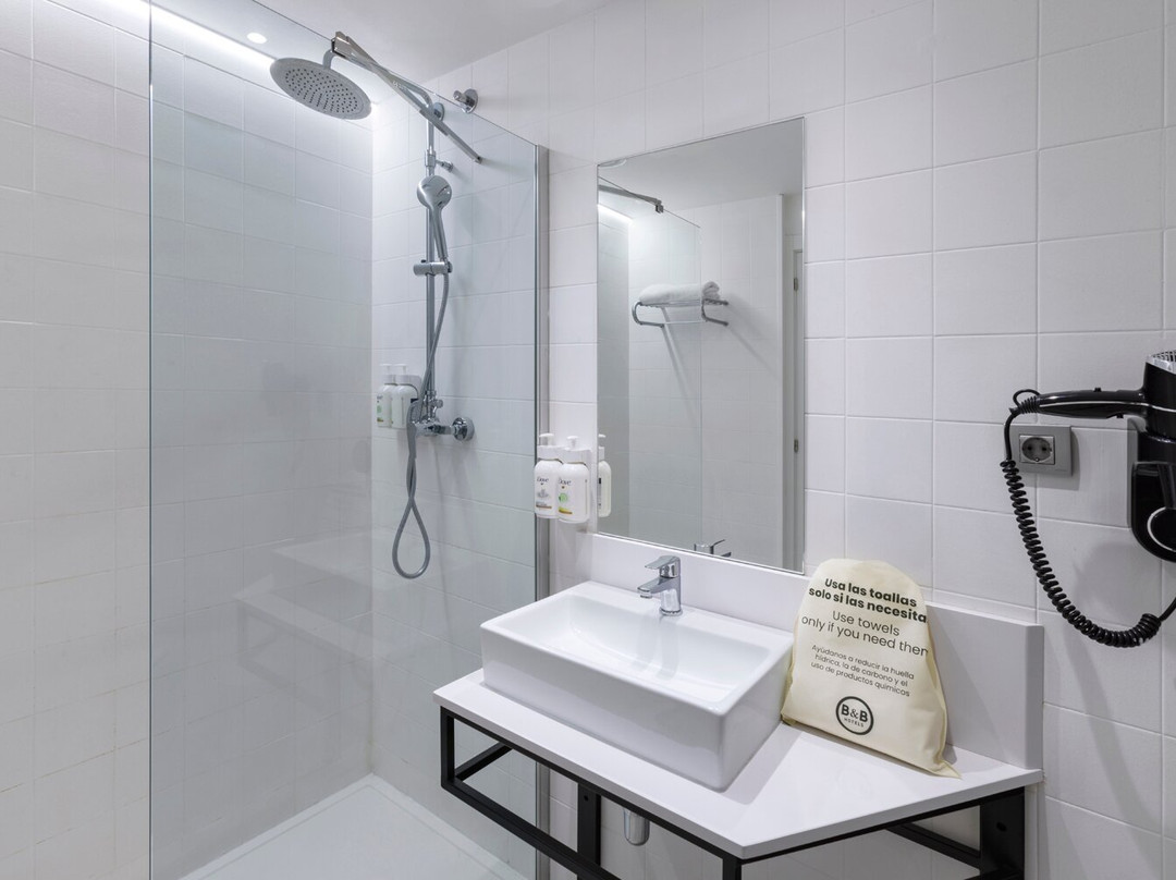 斯多瑞梅格拉纳达酒店主图