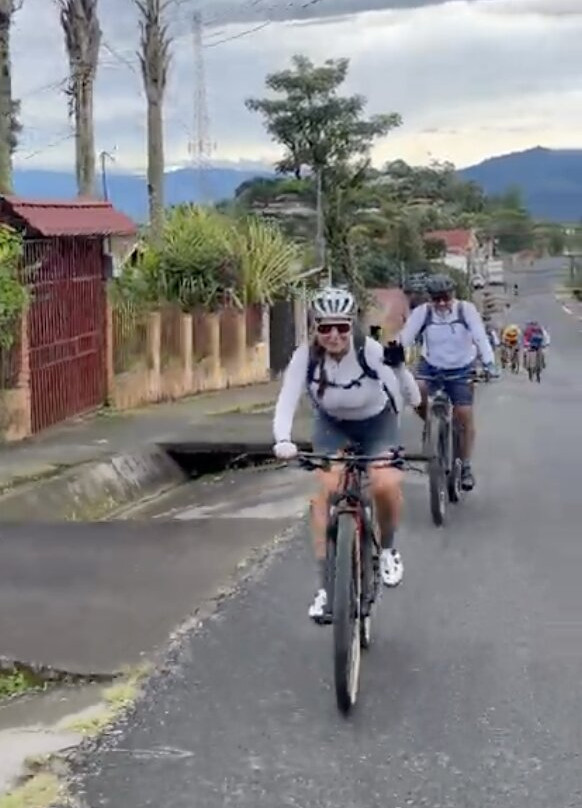 Premium E-bike Tours Satourscrc-圣安娜必去景点