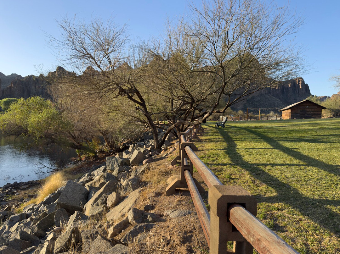 Saguaro Lake Guest Ranch主图