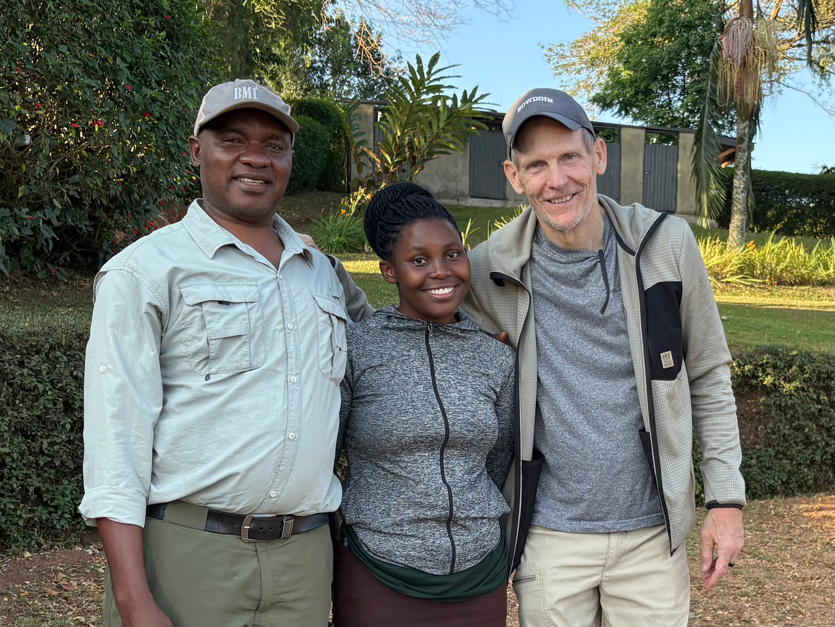 Chimpanzee Forest Lodge.-官方