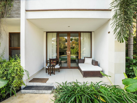 巴厘岛戴安娜别墅酒店主图