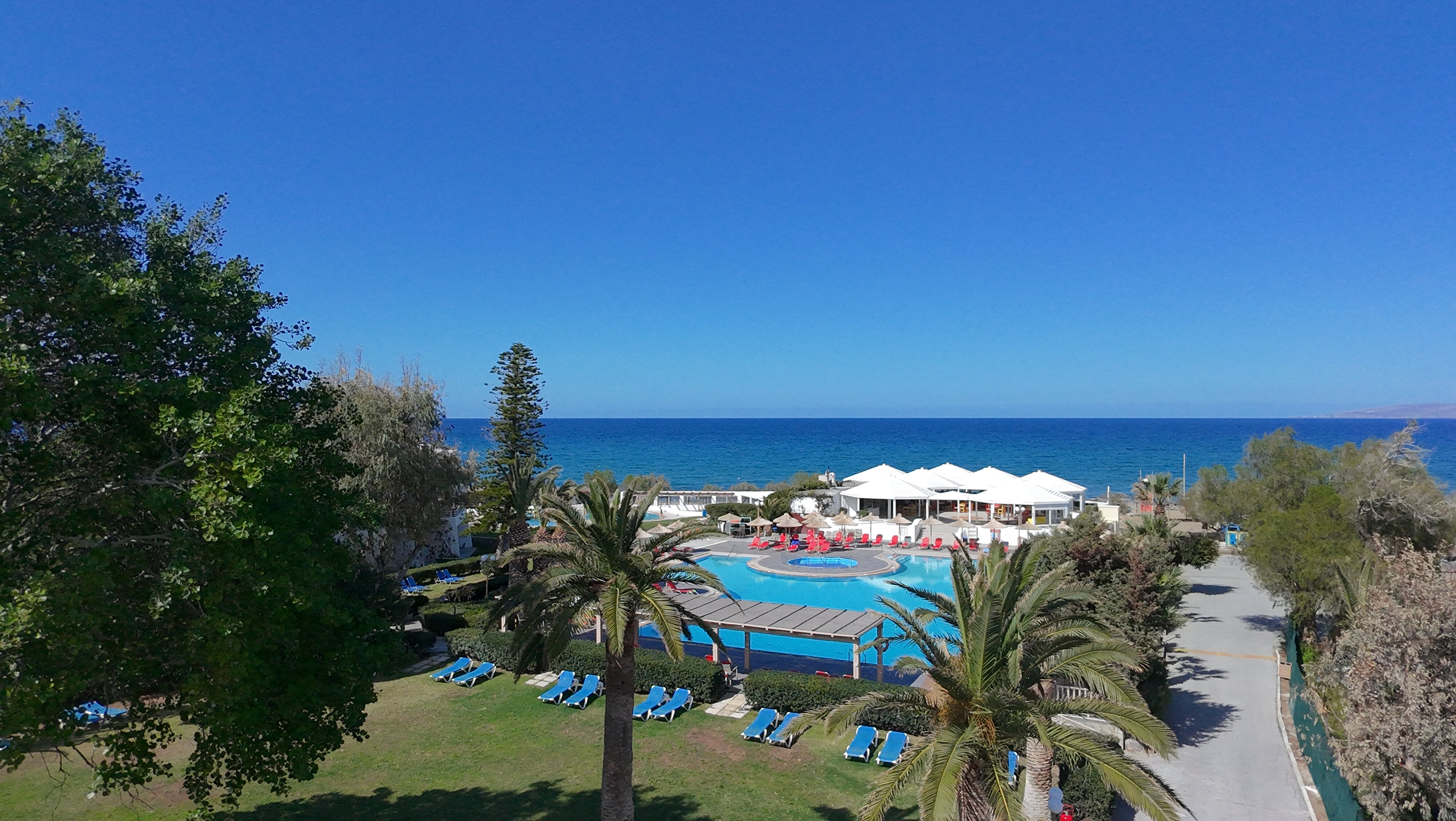 Apollonia Beach Resort & Spa-泳池