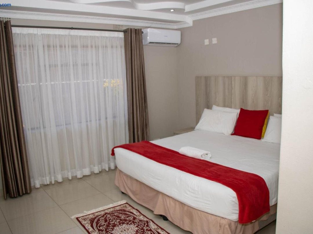 Ivory Inn Bed & Breakfast
