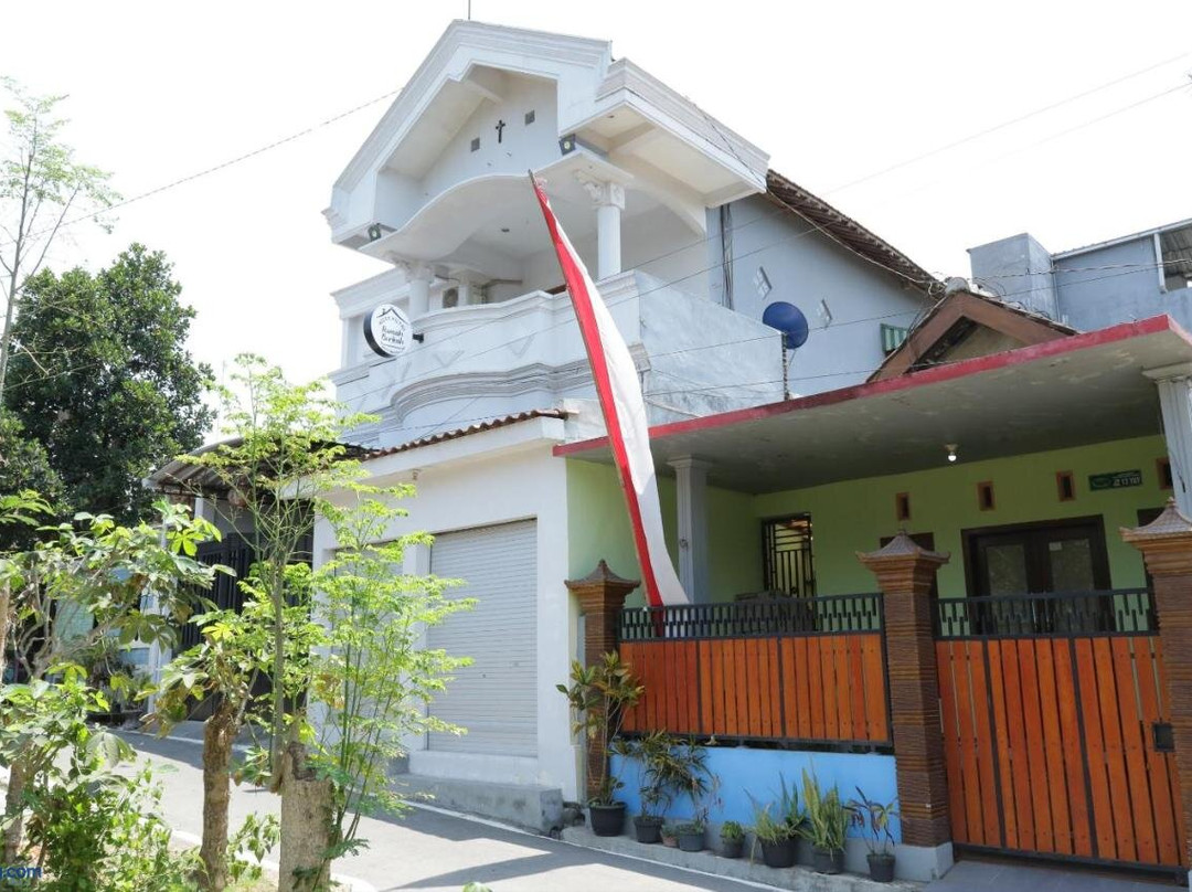 SPOT ON 93189 Rumah Berkah Syariah