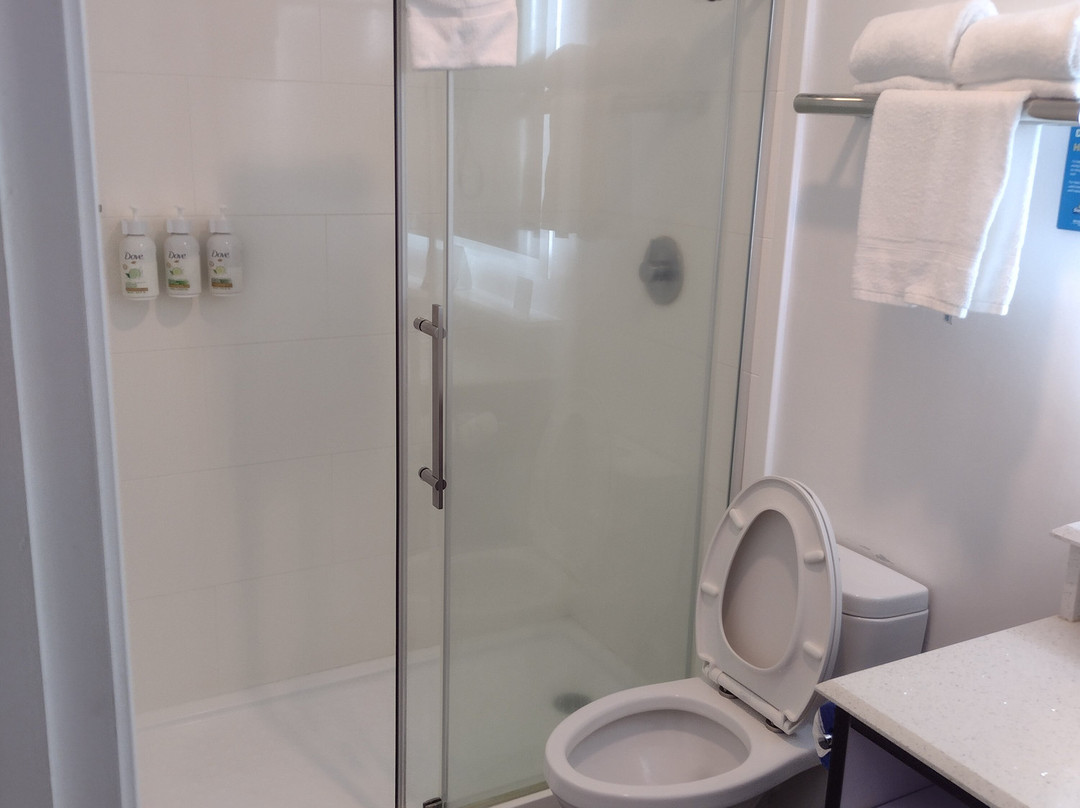 Days Inn By Wyndham Galt/ Elk Grove South主图