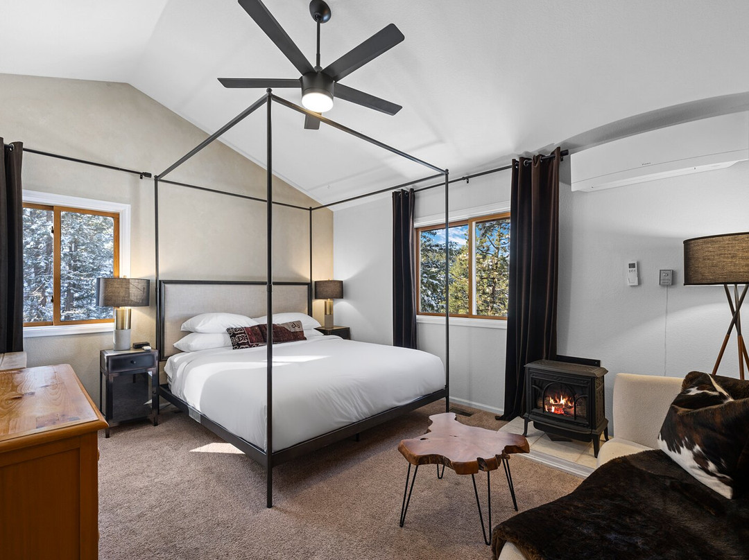 Juniper Lodge & Treehouses主图