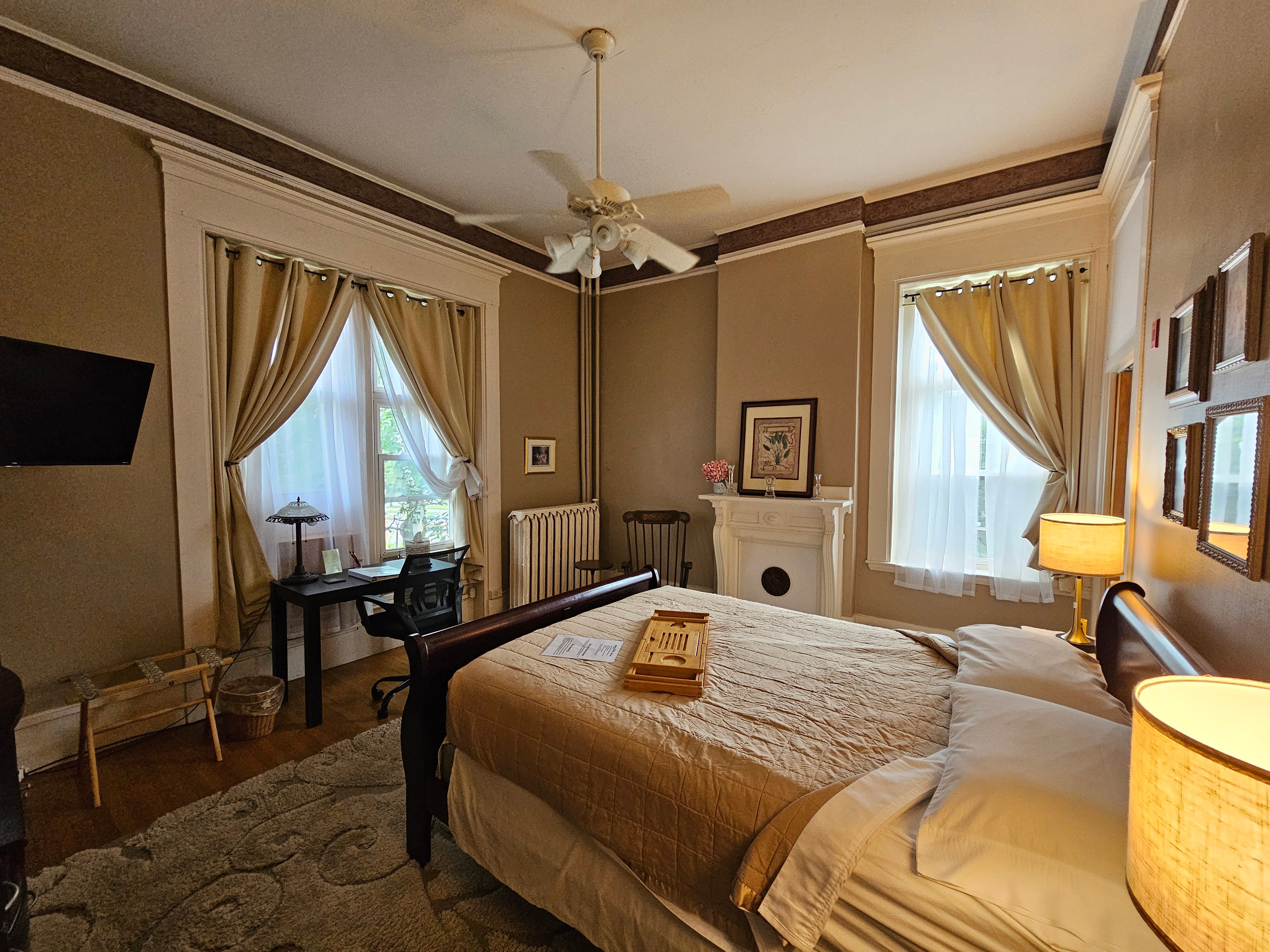 Inn at the Agora-官方