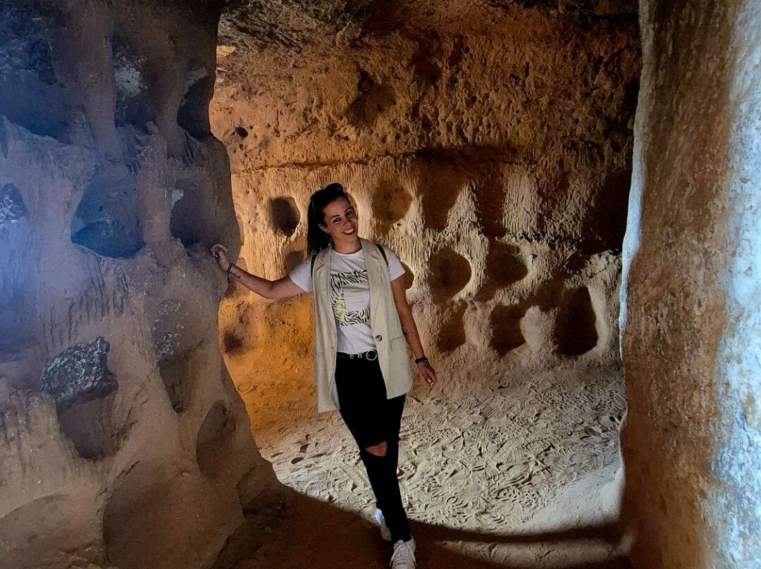Cueva De Los Cien Pilares-Arnedo必去景点