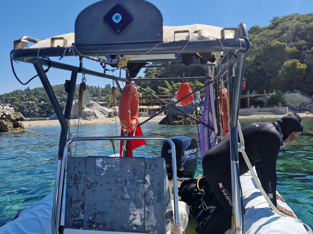 Active Blue Diving Center-库萨达斯必去景点