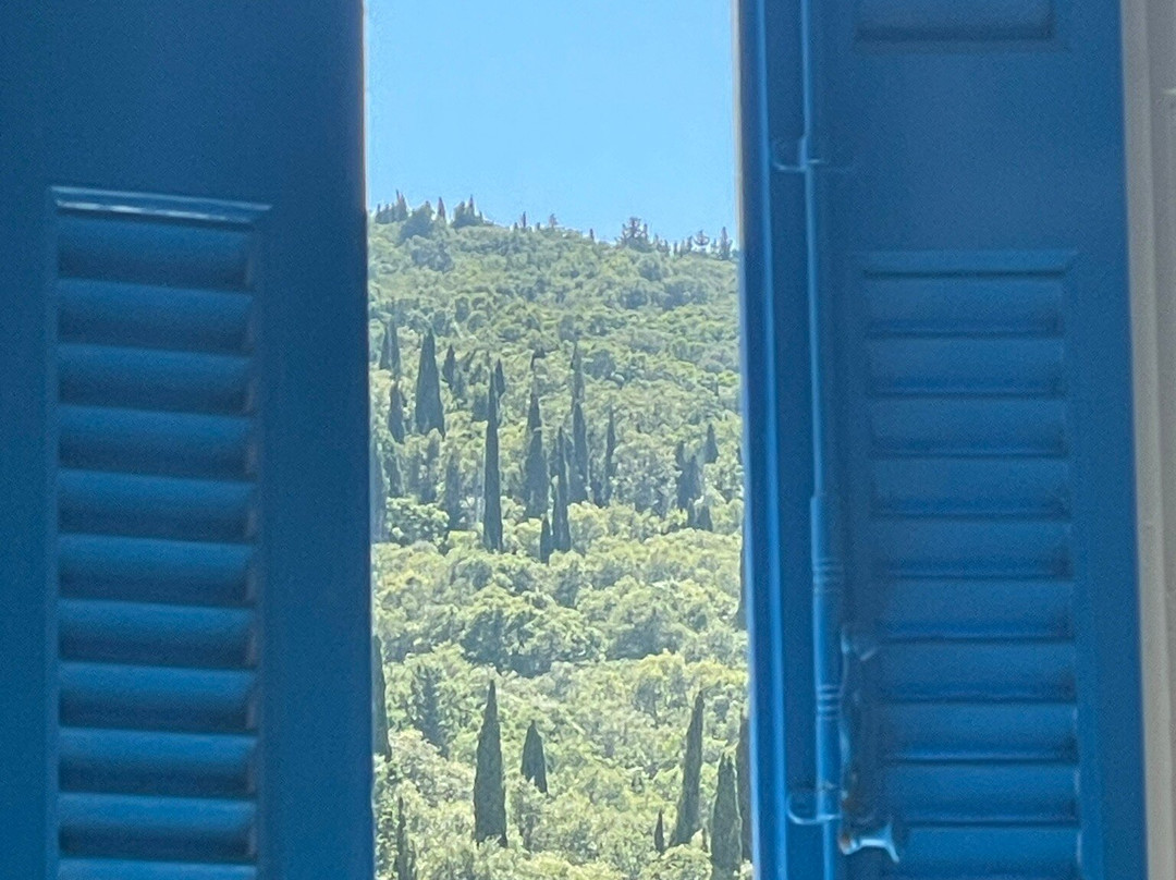 Nafsika Apartments & Studios