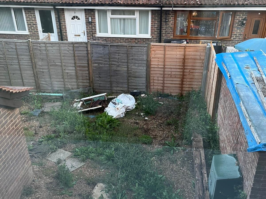 巴灵顿旅店主图