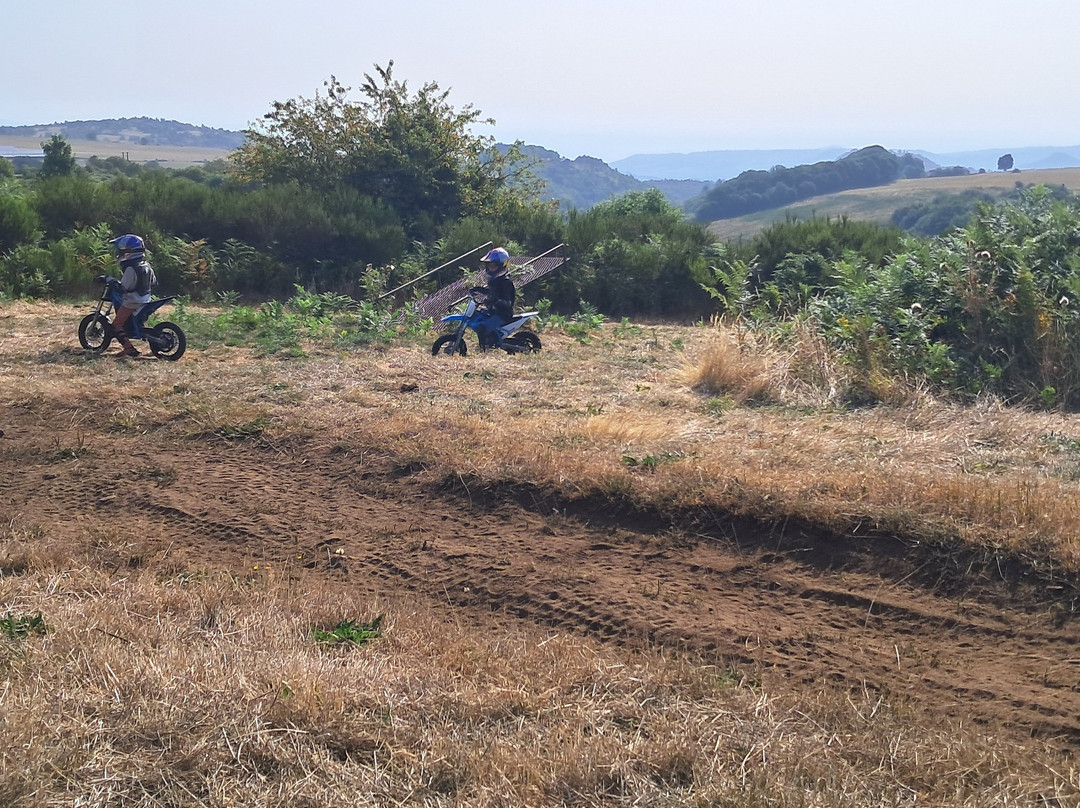 Rando Quad Abs-Chambon-sur-Lac必去景点