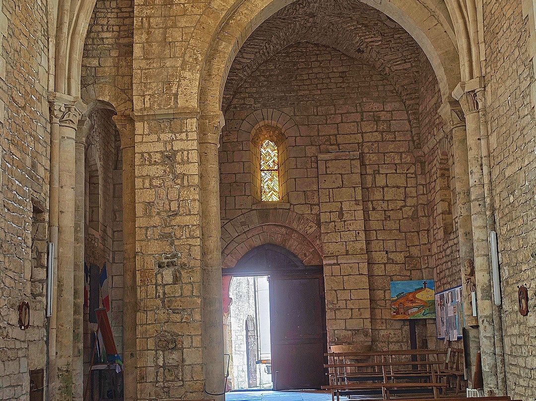 Eglise Saint-Maixent-Pamproux必去景点