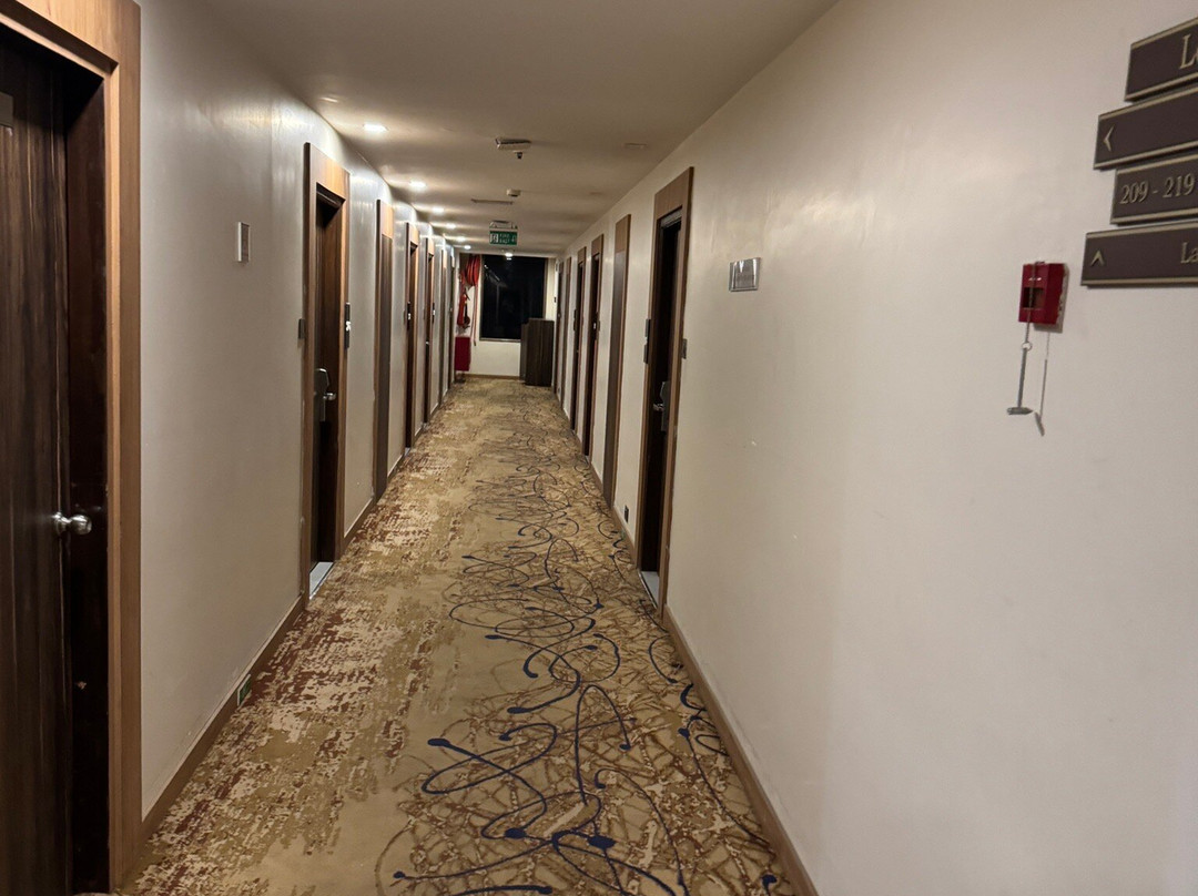 SVN Lake Palace Vizianagaram主图