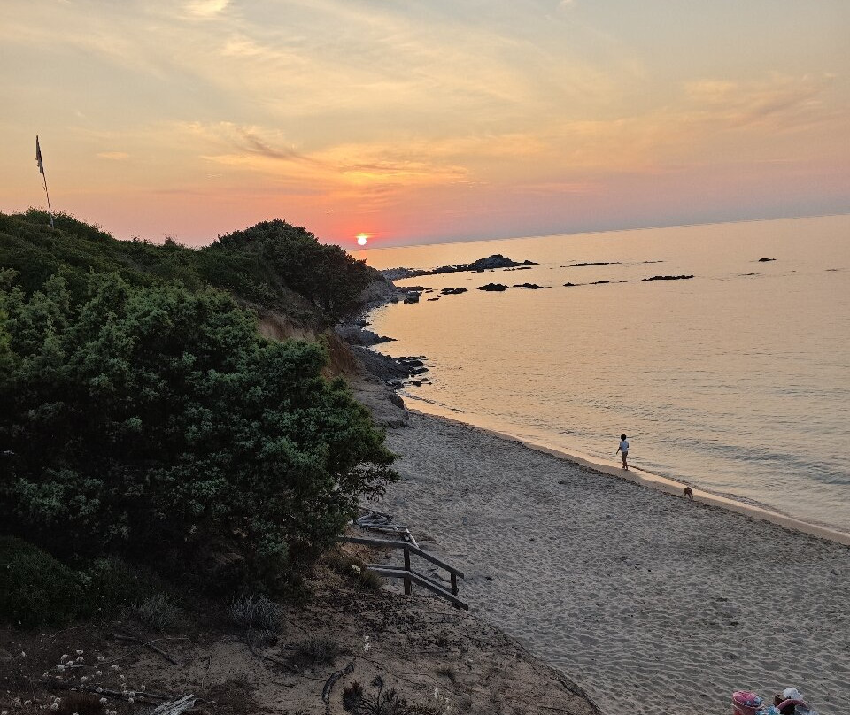 Naracu Nieddu Beach-Aglientu必去景点