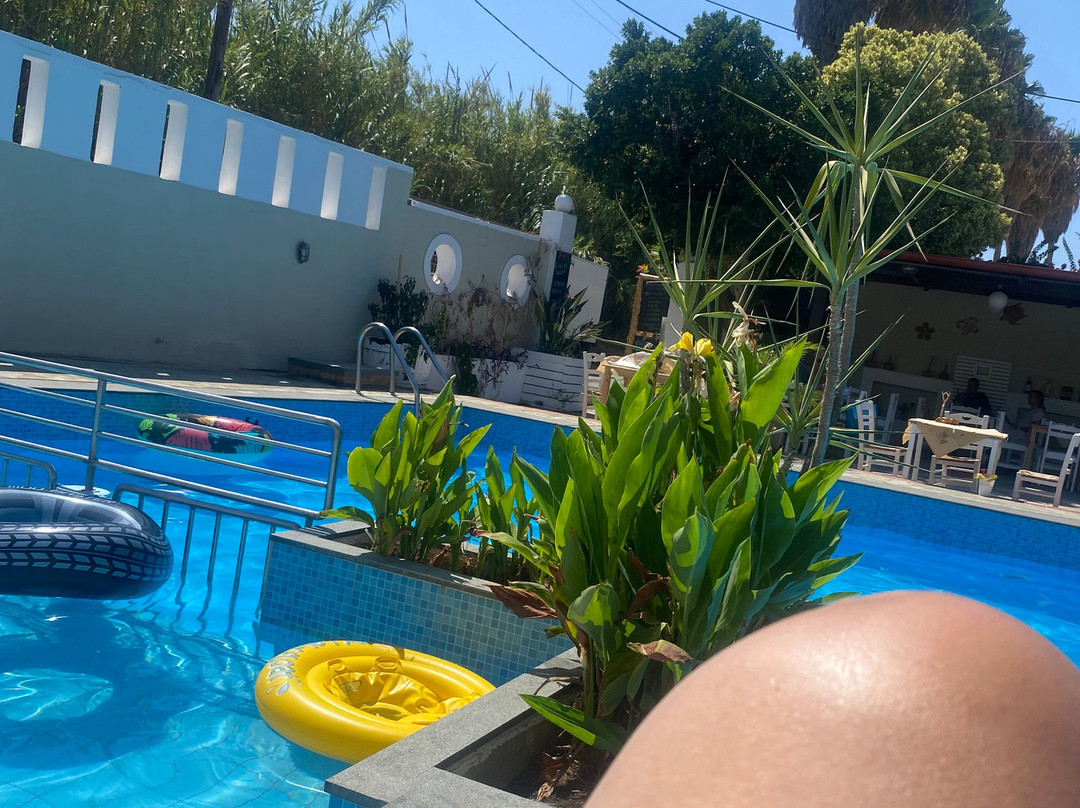 Proimos Apartments主图