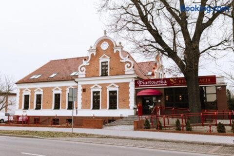 Moryn酒店住宿-Hotel Piastowska