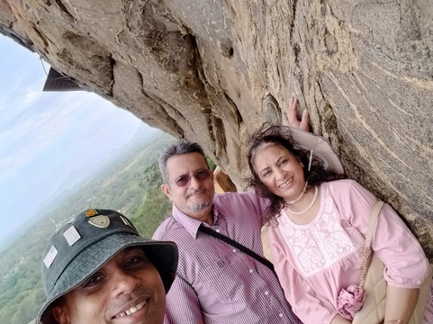 Travel By Helese-卡塔拉伽马必去景点