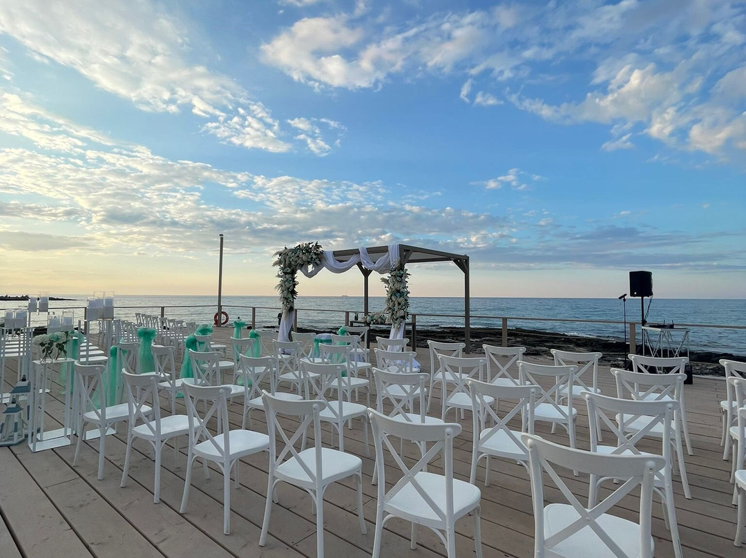 Coco Beach Club-Cozze必去景点