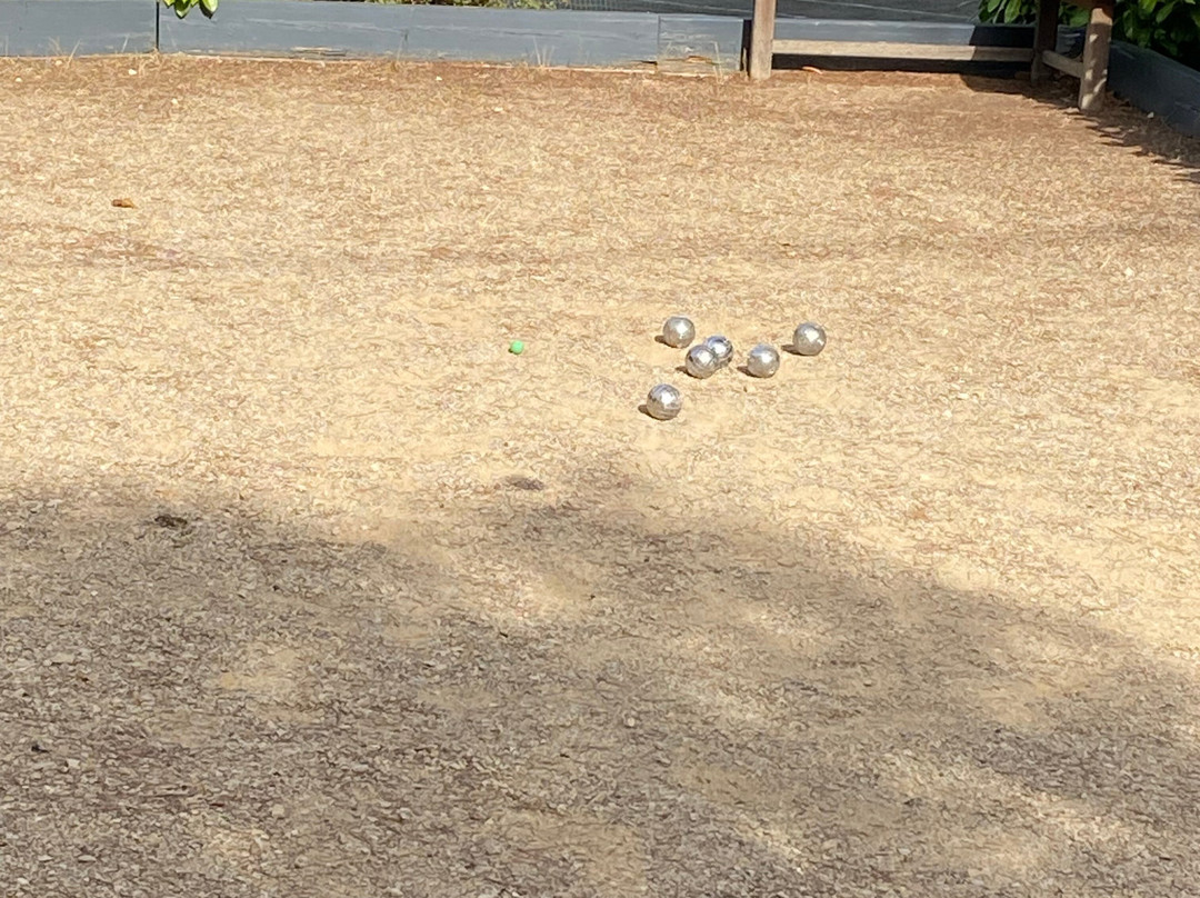 Le Mas des Cigales主图