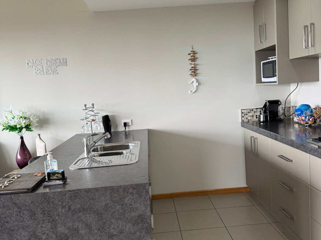 Rocky Cape Retreat主图