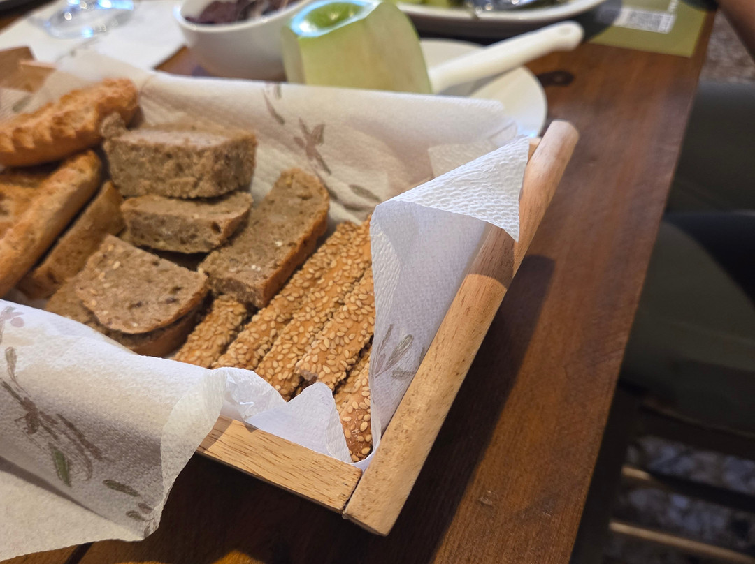 socrates olive oil tasting-Itea必去景点