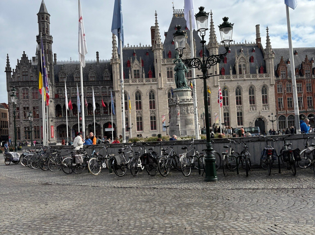 奥林匹亚酒店主图