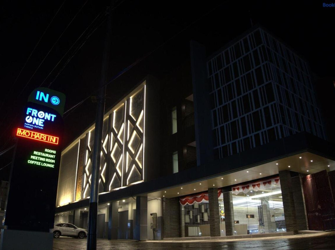 Front One Hotel Papua Lestari