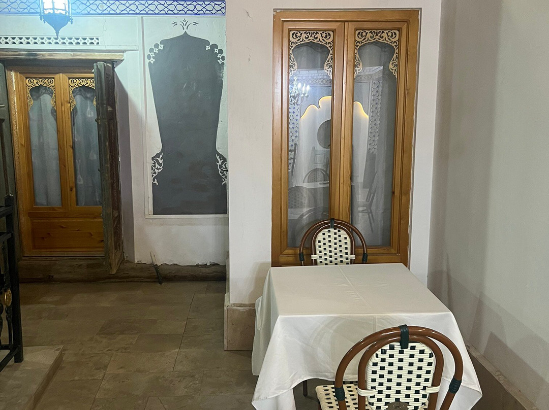 Bibi-Khanym Hotel主图