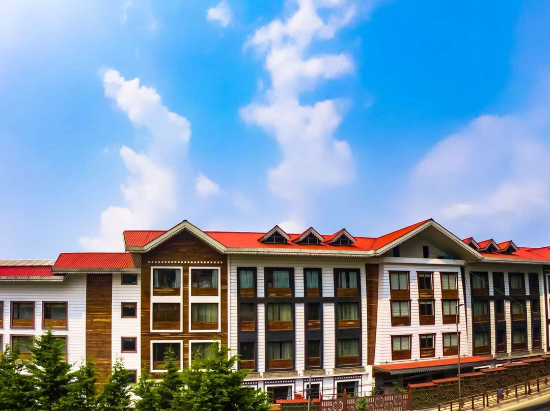 Ramada by Wyndham Gangtok Hotel & Casino Golden