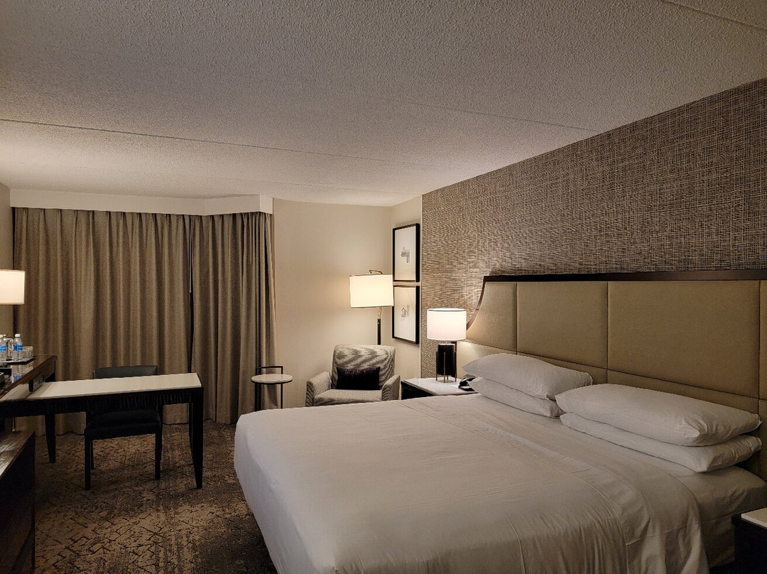 Sheraton Hamilton Hotel主图