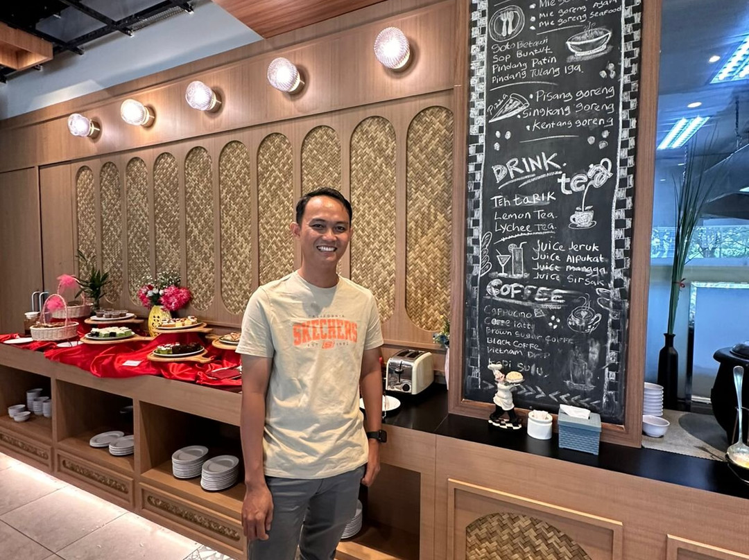 OPI Indah Hotel主图