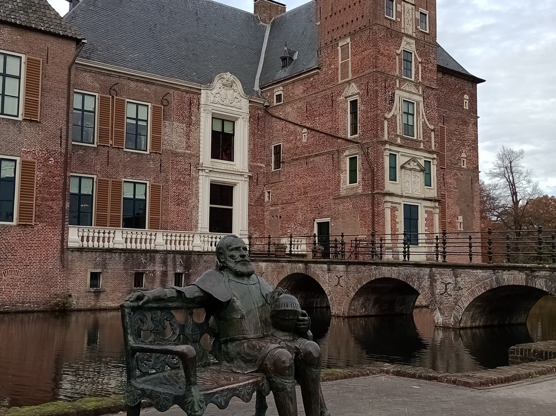 Castle Cannenburch-Vaassen必去景点