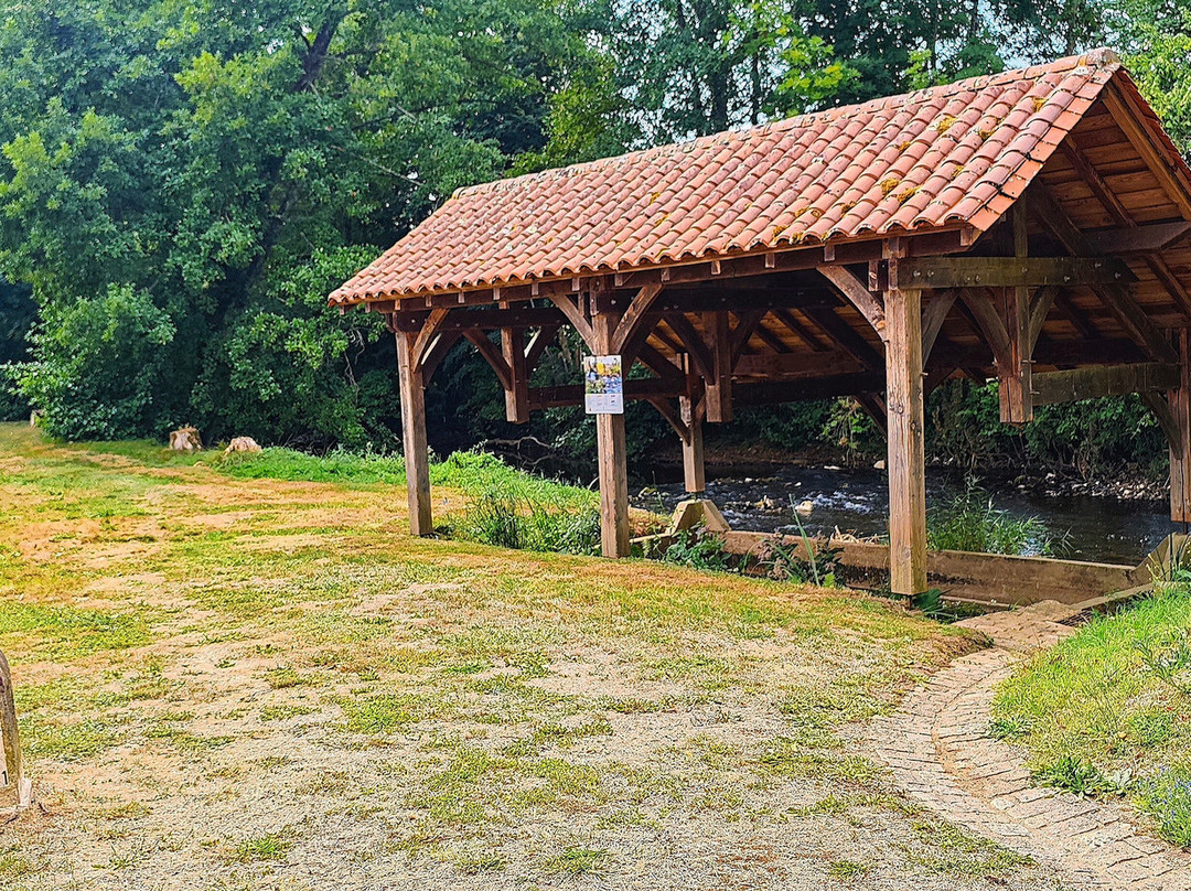 Lavoir de Saint-Martial-d'Albarède-Saint-Martial-d'Albarede必去景点
