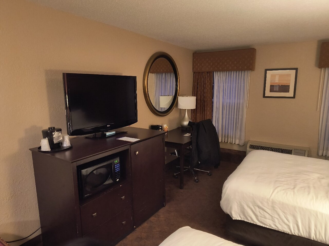 Comfort Inn & Suites And Conference Center主图