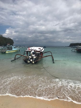 阿曼其拉度假酒店主图