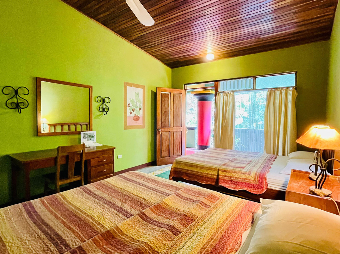 Lake Arenal Hotel, Brewery & Farm主图