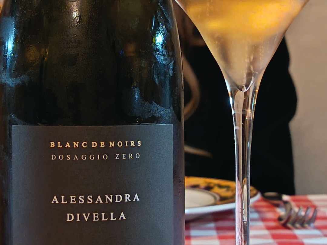 Vineria l'aperikrusco-Fara Novarese必去景点