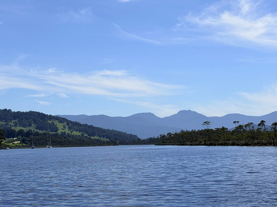 Huon River Cruises-Castle Forbes Bay必去景点
