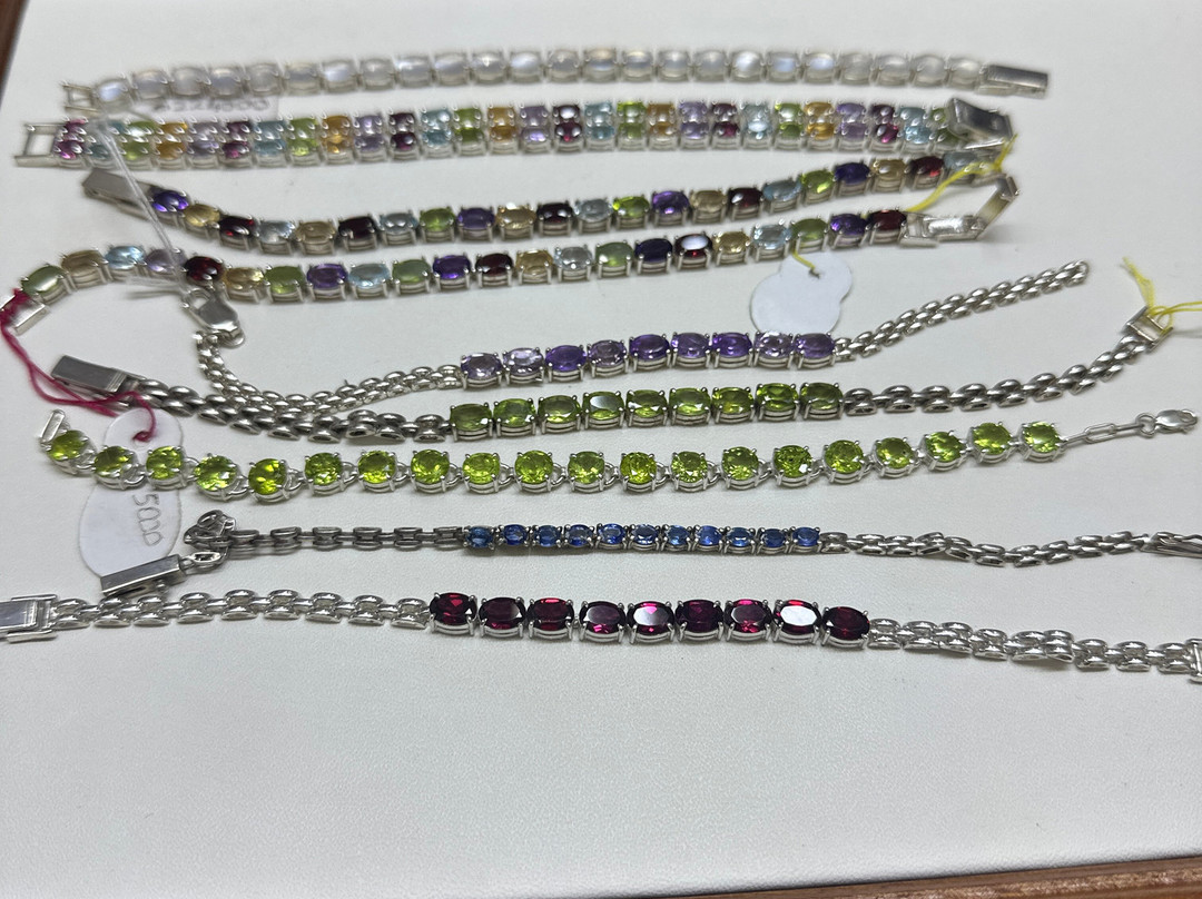 Blue Moon Gem And Jewel-加勒必去景点