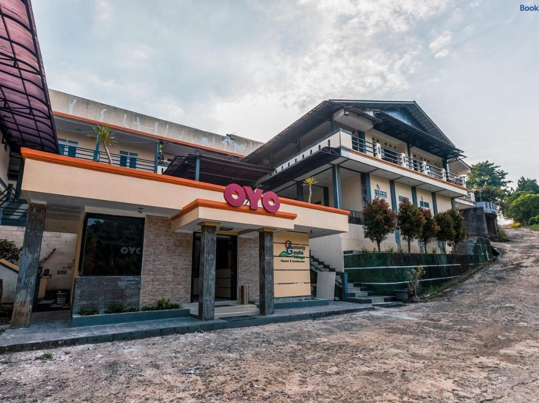 Dancenter Gunung Geulis Villagee