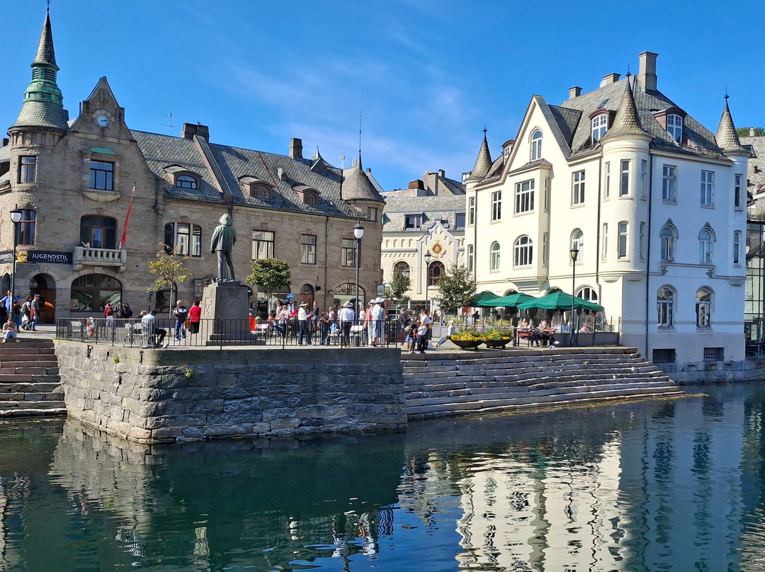 Jugendstilsenteret og KUBE-奥勒松必去景点