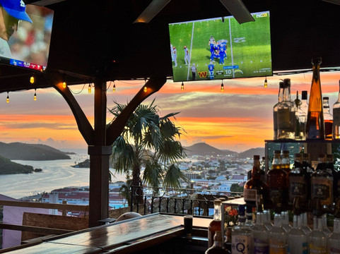 Jolly Rogers Restaurant & Pirate Bar