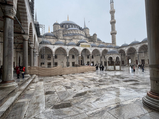 卡特里亚酒店主图