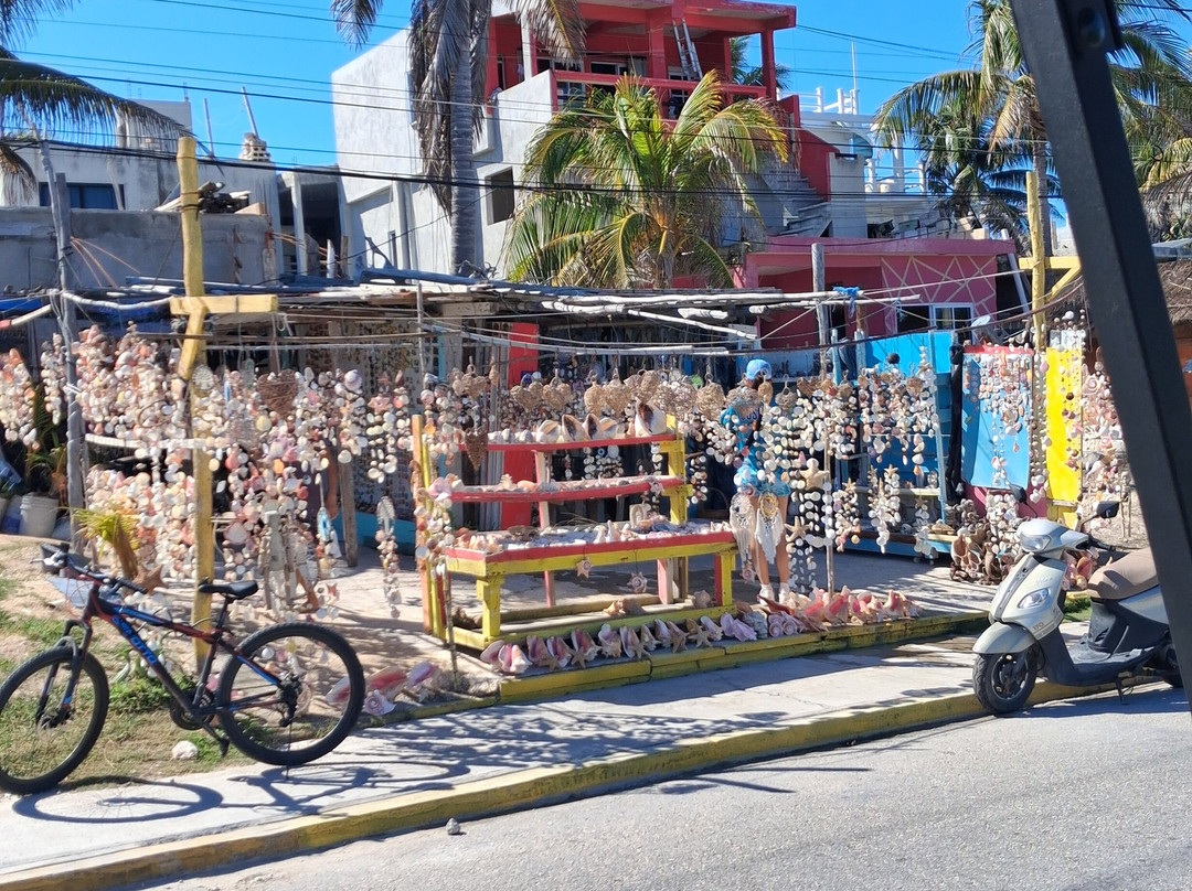Isla Mujeres Golf Cart Rentals-女人岛必去景点