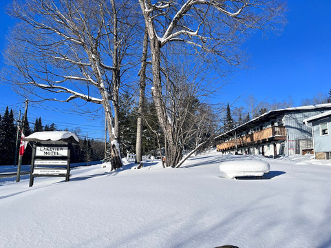 Lakeview Motel主图