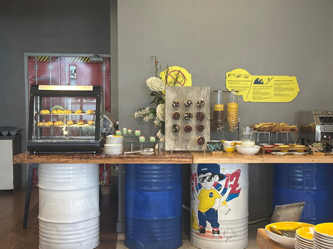 耶洛酒店詹比主图